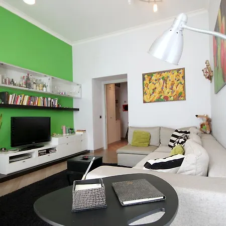 아파트 2 Bed Flat In Great Area *